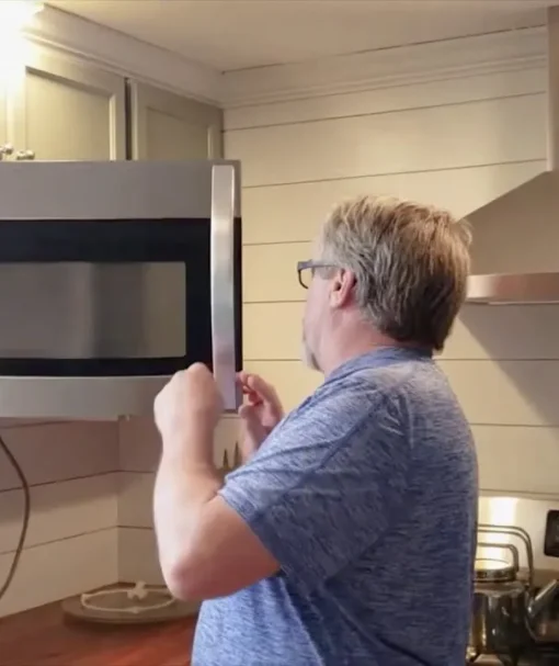 GE JVM7195 series over-the-range microwave oven
